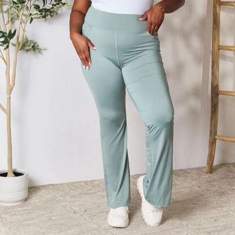 Wide Waistband Flare Yoga Pants (S-3X)