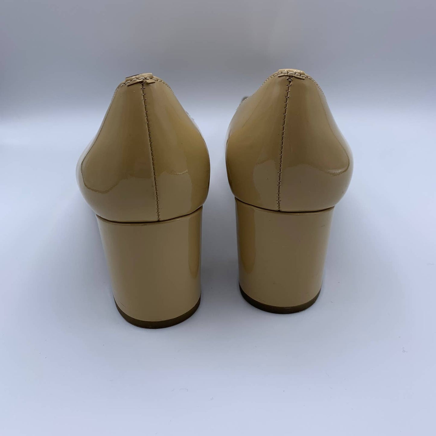Dijon nude gold bow chunky kitten heels SZ 7